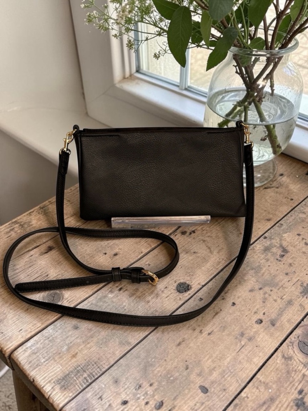 Universal Thread Crossbody Bag